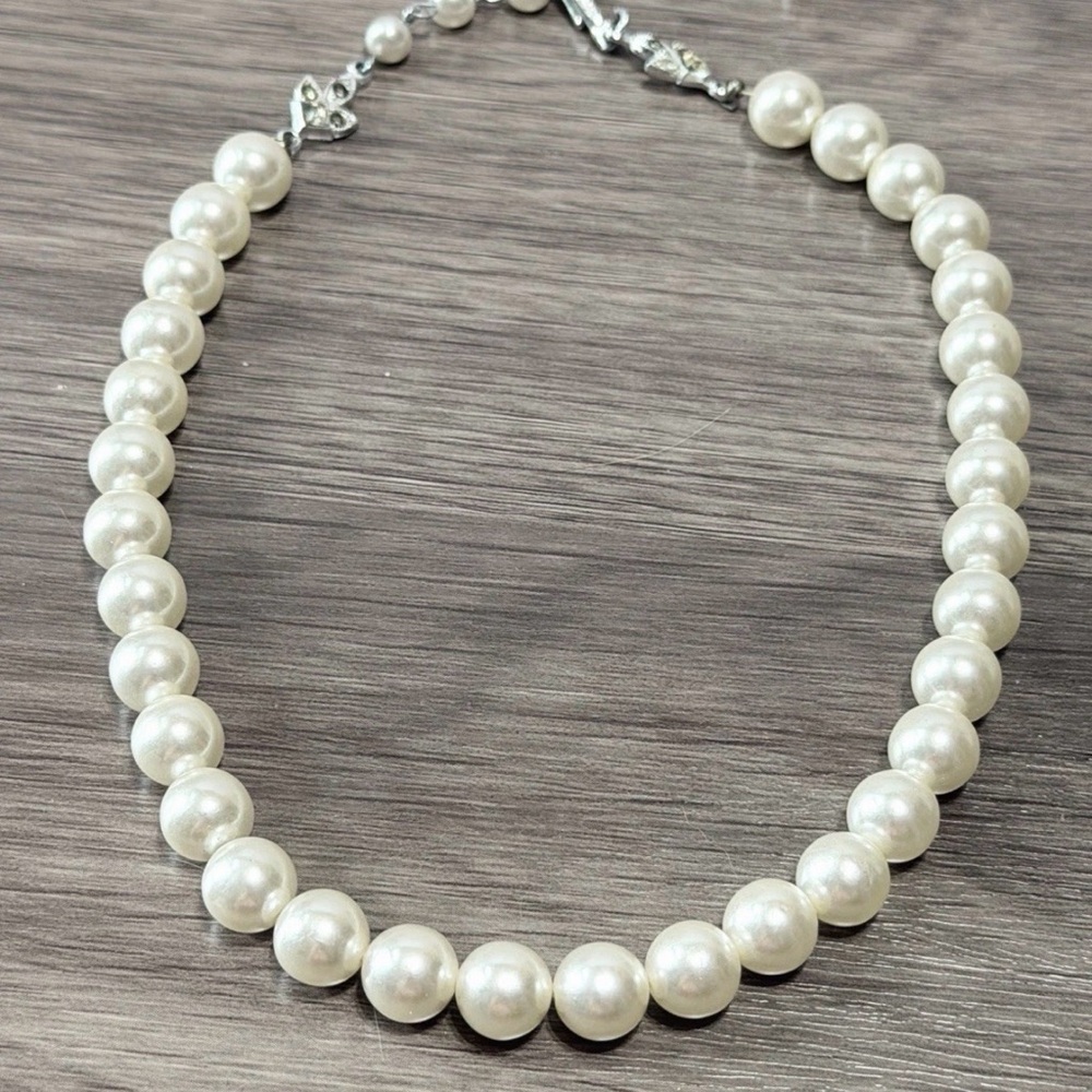 Faux Pearl Necklace Silver Tone Rhinestone Clasp Vintage Style
